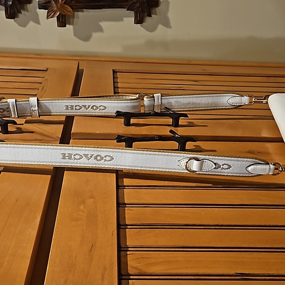 Coach wallet crossbody - Picture 4 of 6